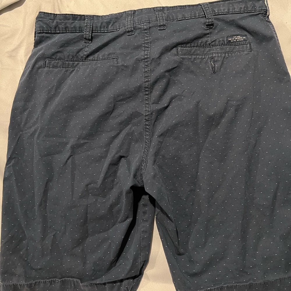 LEE SHORTS - Picture 4 of 5